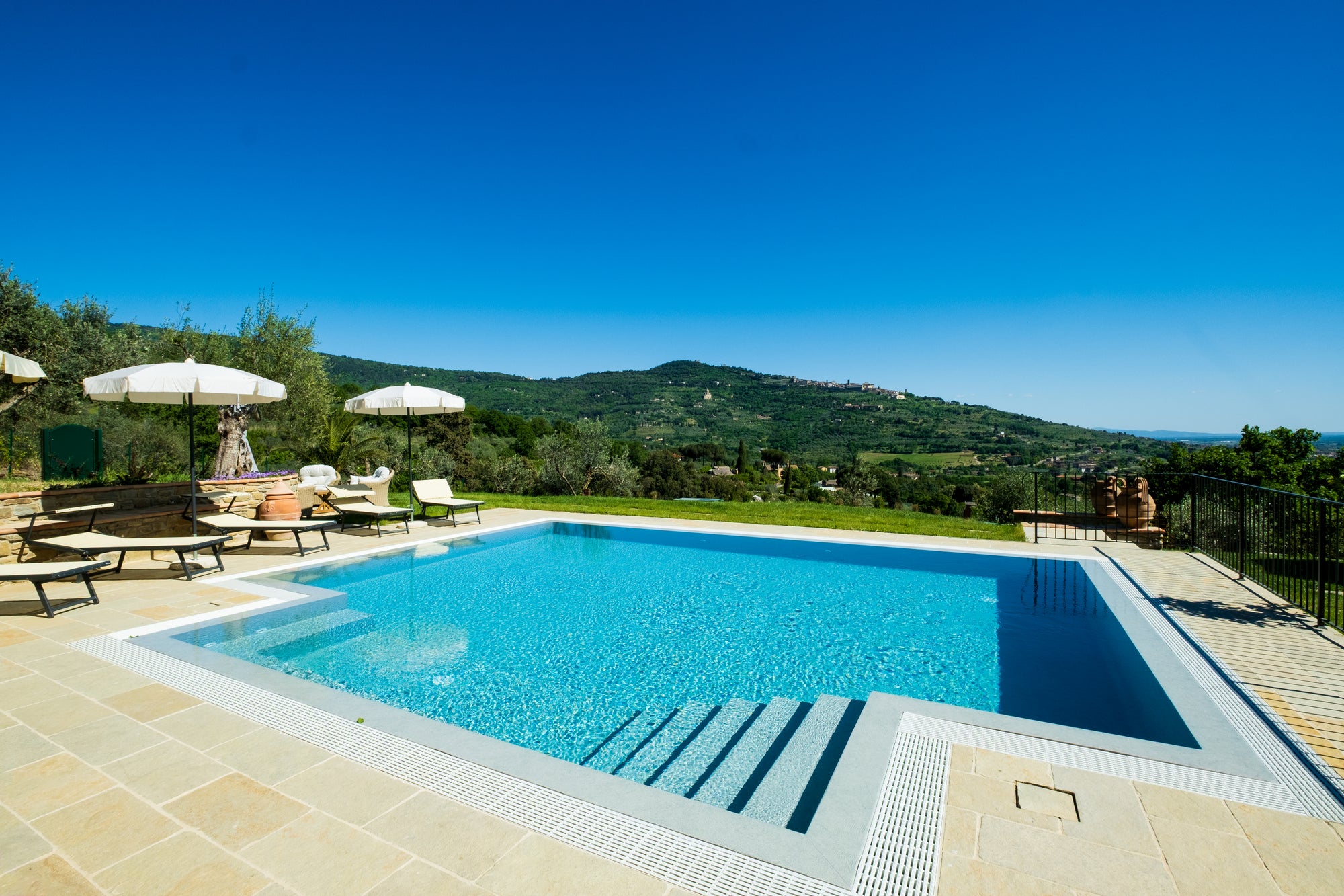 Villa Grifone – Private Villa near Cortona, Tuscany | Sleeps 10