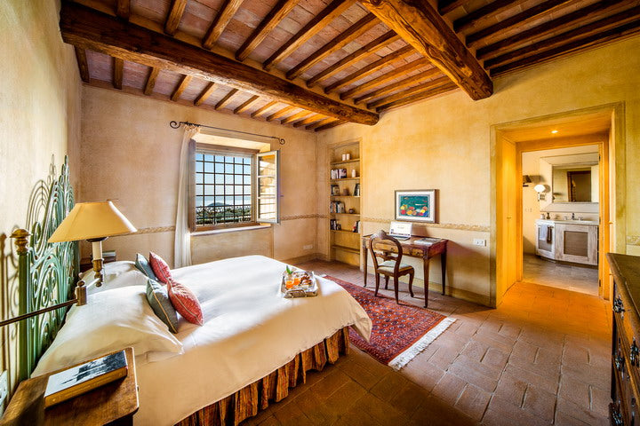Villa Lago - Cortona villa sleeps up to 14
