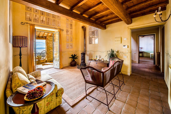 Villa Lago - Cortona villa sleeps up to 14