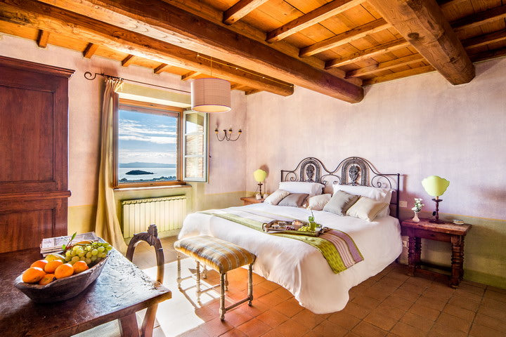 Villa Lago - Cortona villa sleeps up to 14