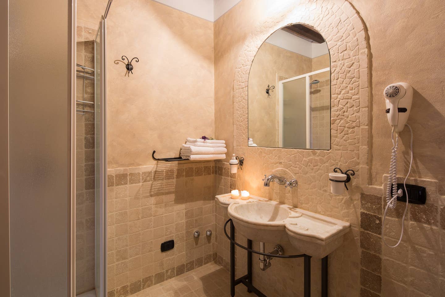 Cortona - Tramonti - Villa with  5 bedrooms 6 bathrooms sleeps up to 10
