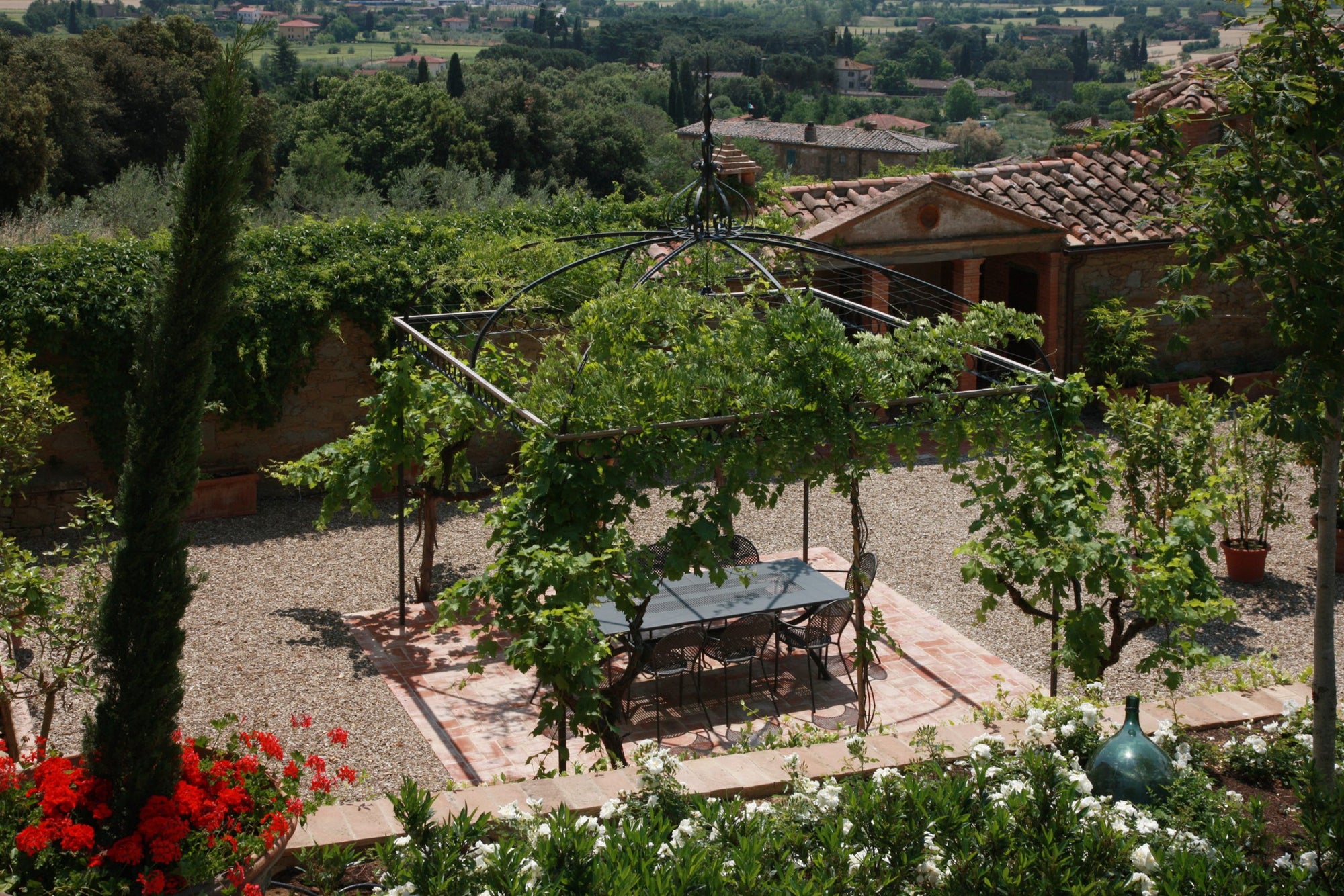 luxury villa by Cortona - pergola 