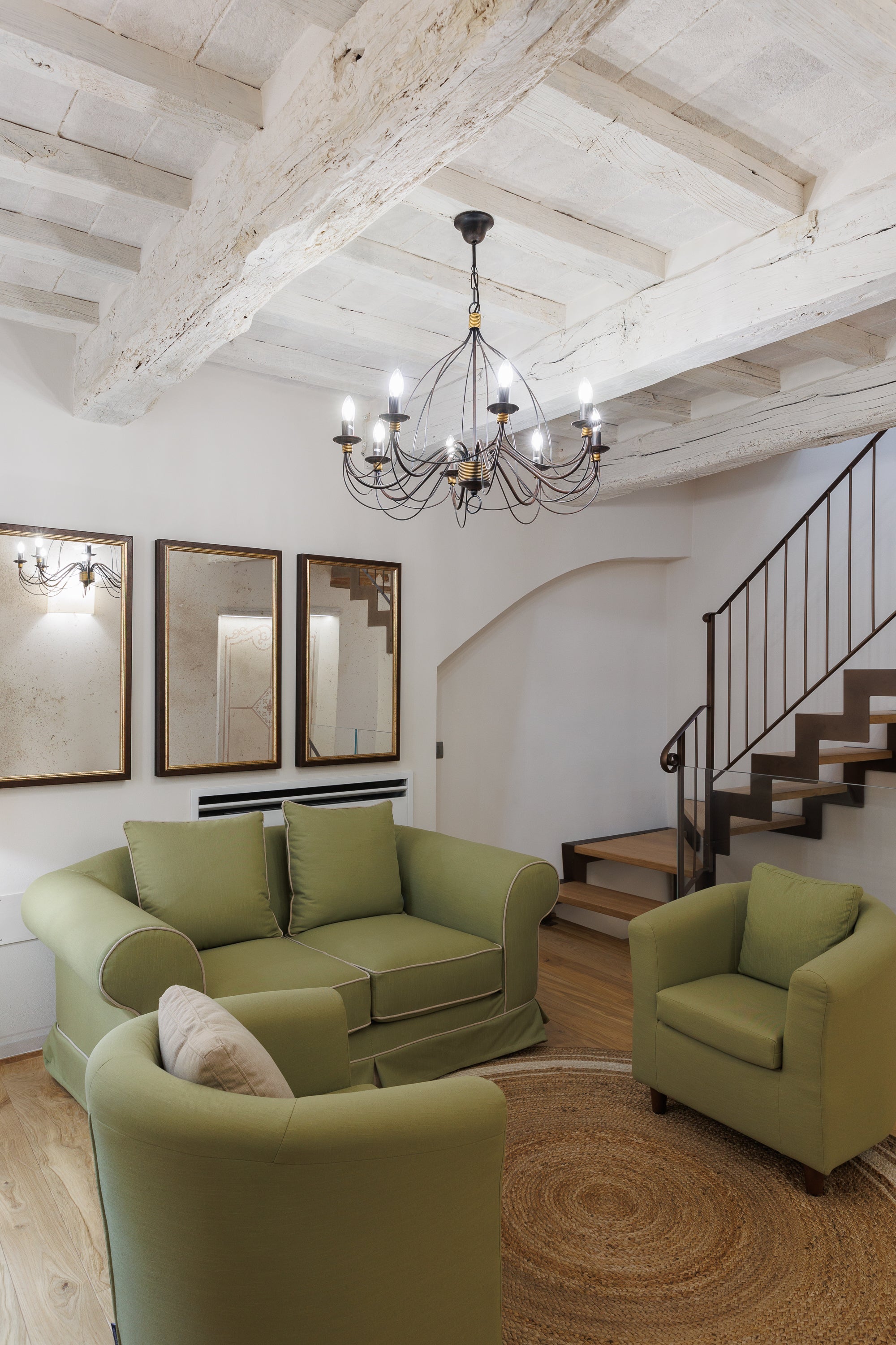 Tramonto Vista - Cortona centre, sleeps 6 3 bedrooms 3 bathroom
