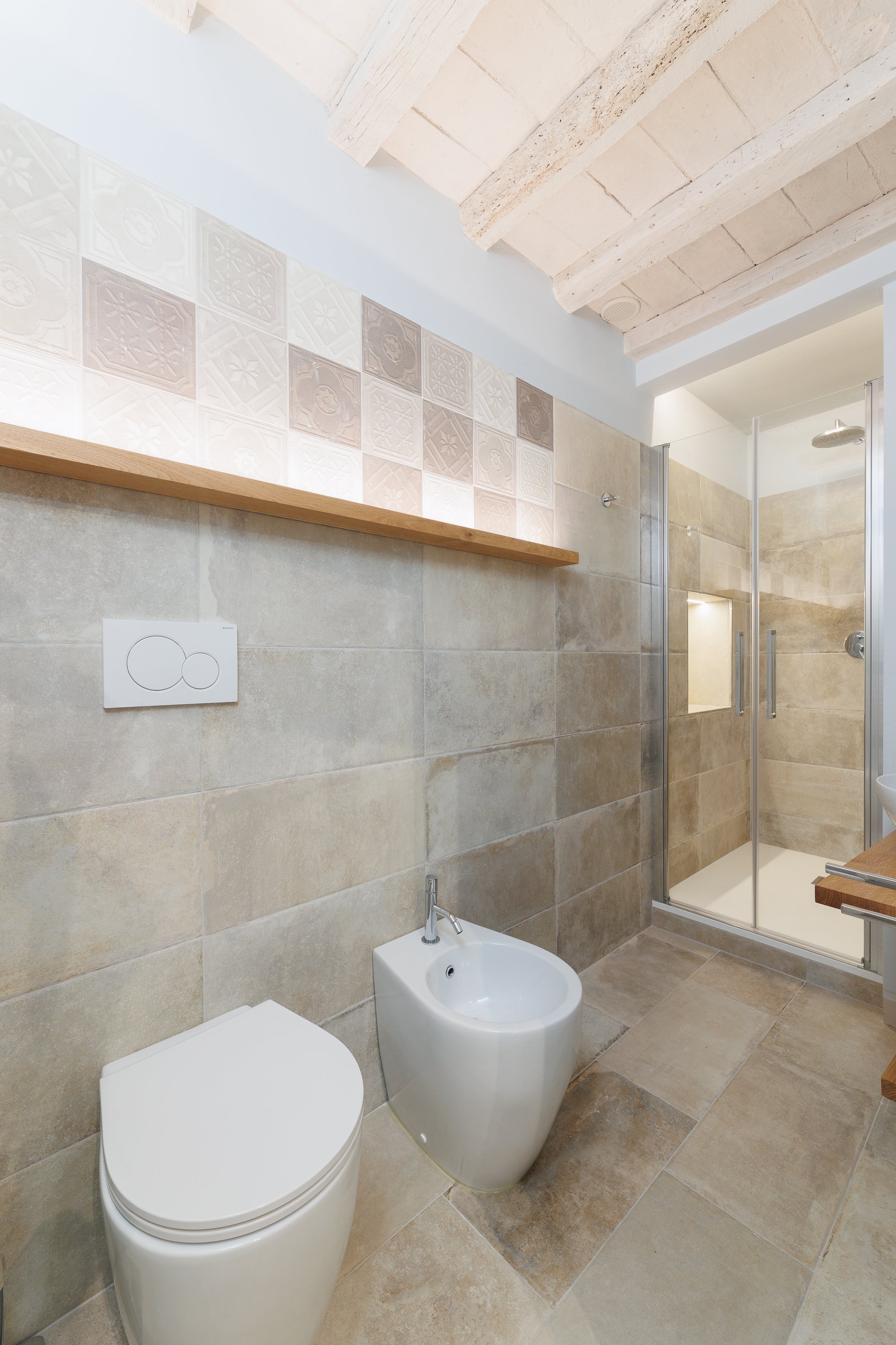 Tramonto Vista - Cortona centre, sleeps 6 3 bedrooms 3 bathroom