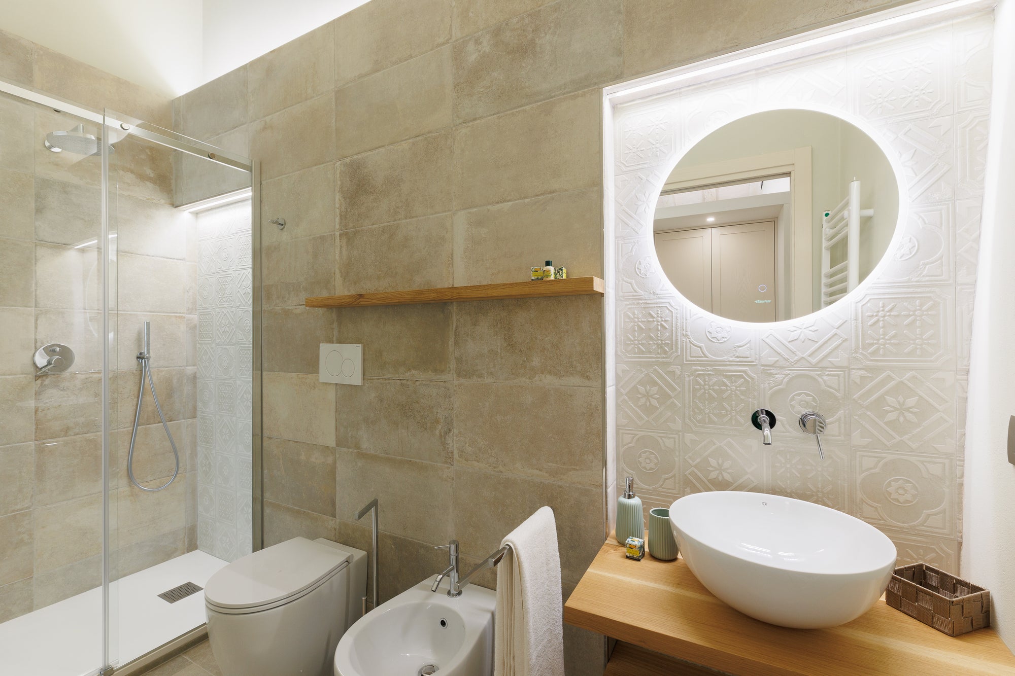 Tramonto Vista - Cortona centre, sleeps 6 3 bedrooms 3 bathroom
