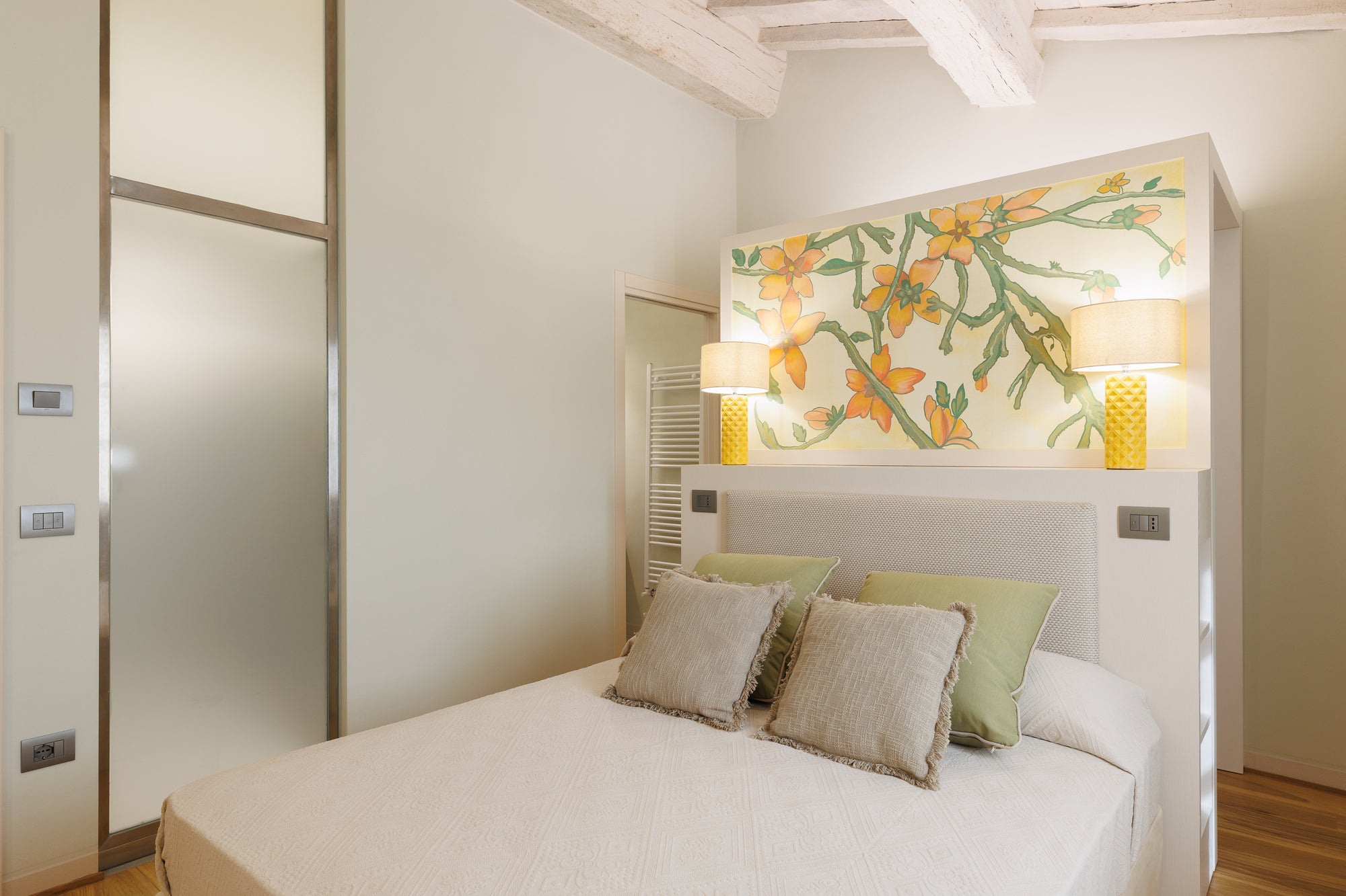 Tramonto Vista - Cortona centre, sleeps 6 3 bedrooms 3 bathroom