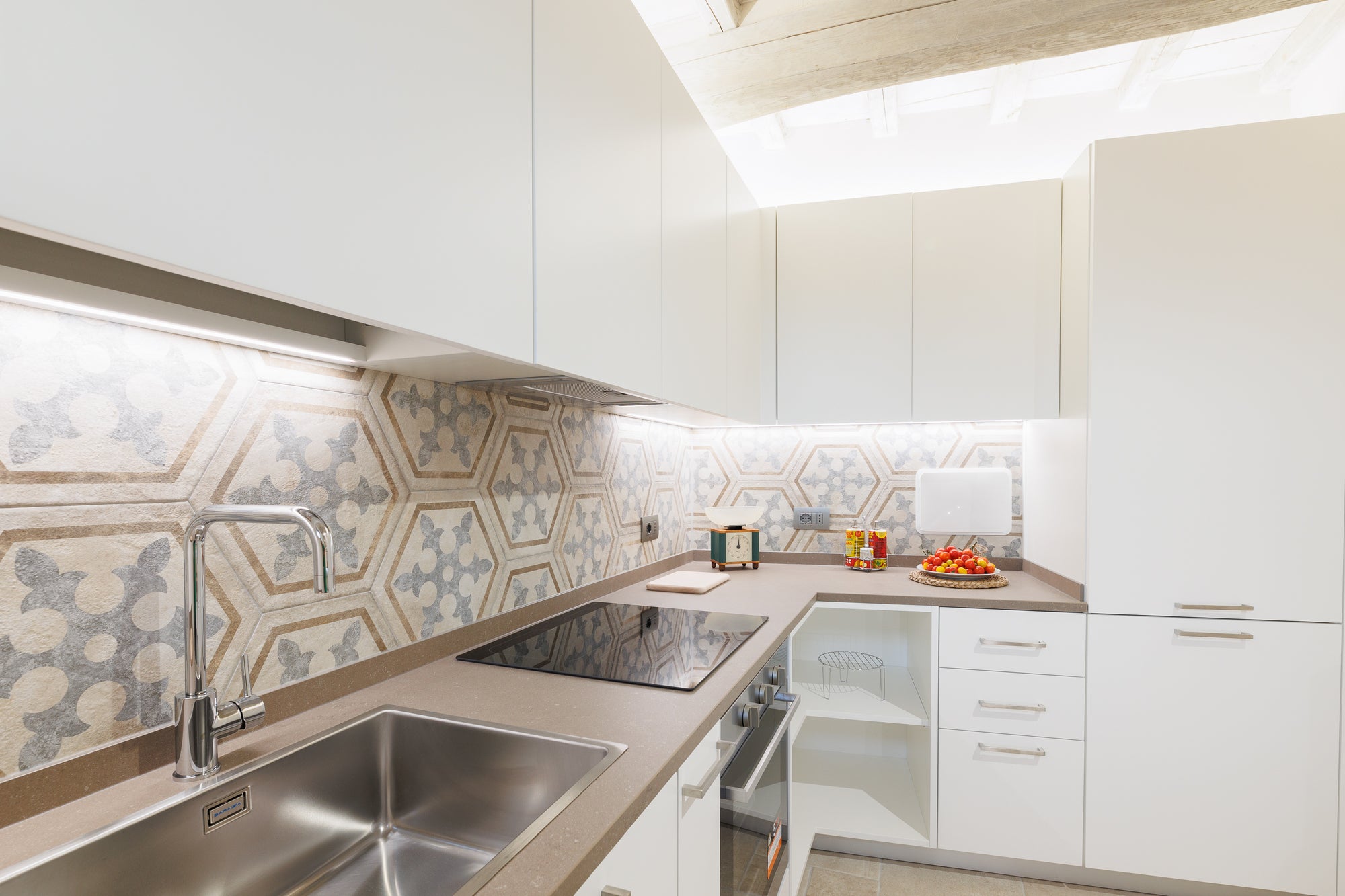 Tramonto Vista - Cortona centre, sleeps 6 3 bedrooms 3 bathroom