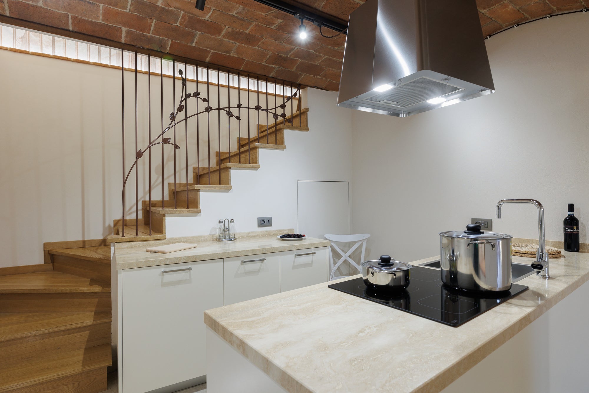 Tramonto Vista - Cortona centre, sleeps 6 3 bedrooms 3 bathroom
