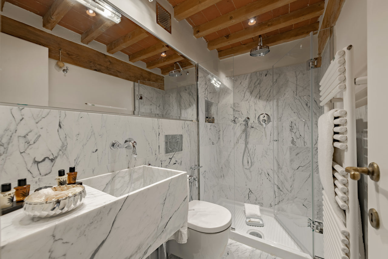 Florence Vista - sleeps 4 - terrace with stunning Florence rooftop views
