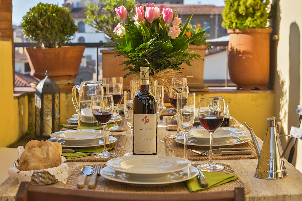 Florence Vista - sleeps 4 - terrace with stunning Florence rooftop views