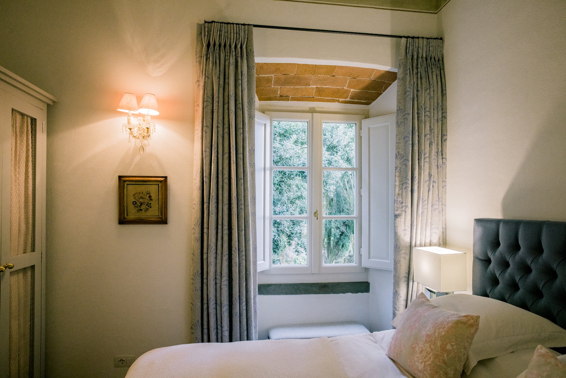 Palazzo Cortona - luxury villa in town, 7 bedrooms, 7 bathrooms