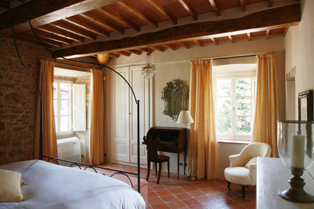 luxury villa by Cortona, bedroom