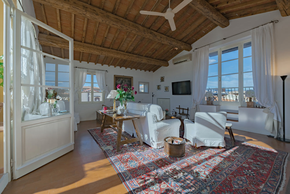 Florence Vista - sleeps 4 - terrace with stunning Florence rooftop views