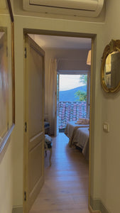 video walk through of vacation apartment in Cortona 