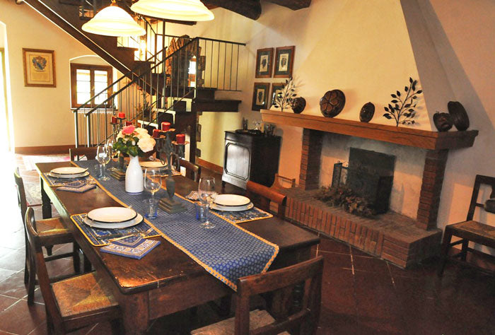 Casa Centoquatro - sleeps 6 add guest house up to 10