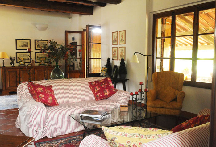 Casa Centoquatro - sleeps 6 add guest house up to 10