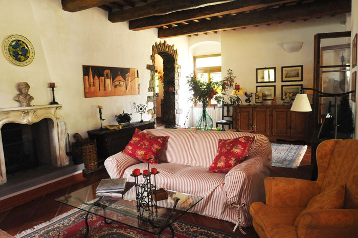 Casa Centoquatro - sleeps 6 add guest house up to 10
