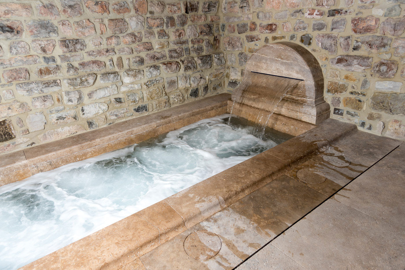 CentoCinquanta - luxury villa in Chianti, sleeps up to 16