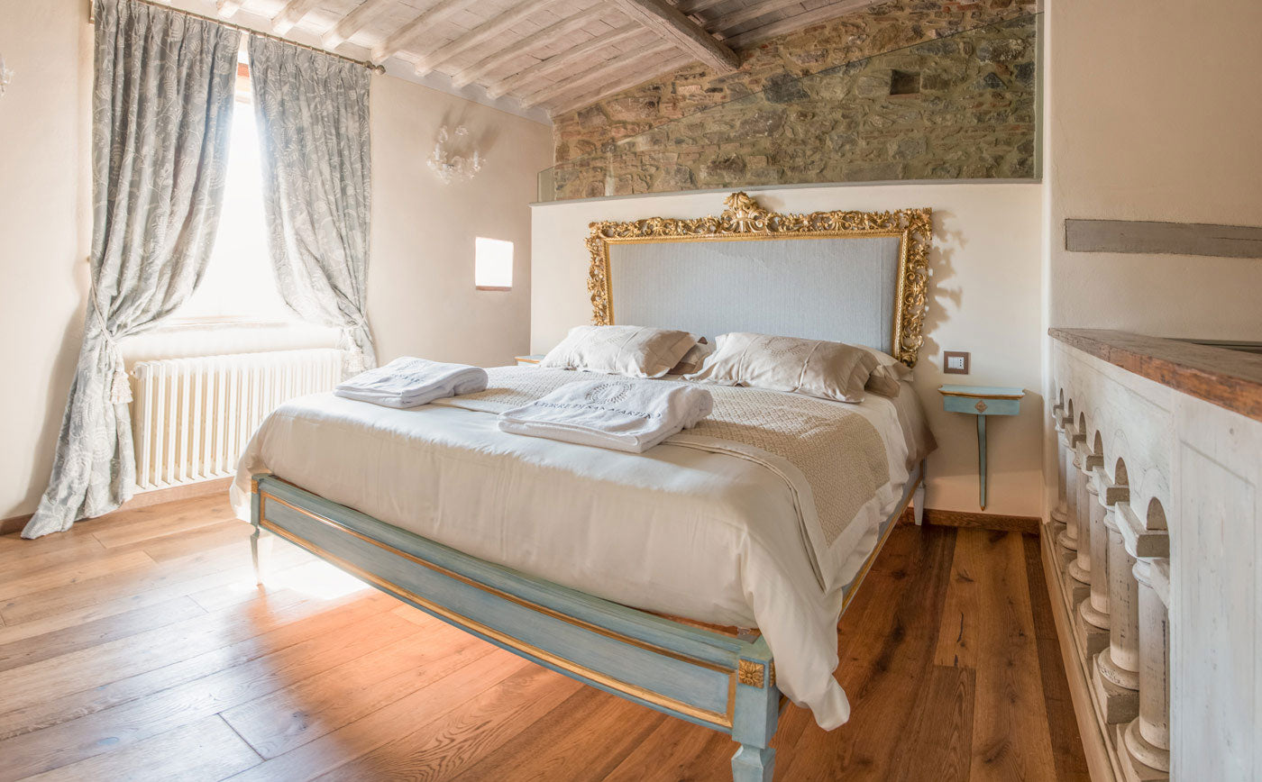 CentoCinquanta - luxury villa in Chianti, sleeps up to 16
