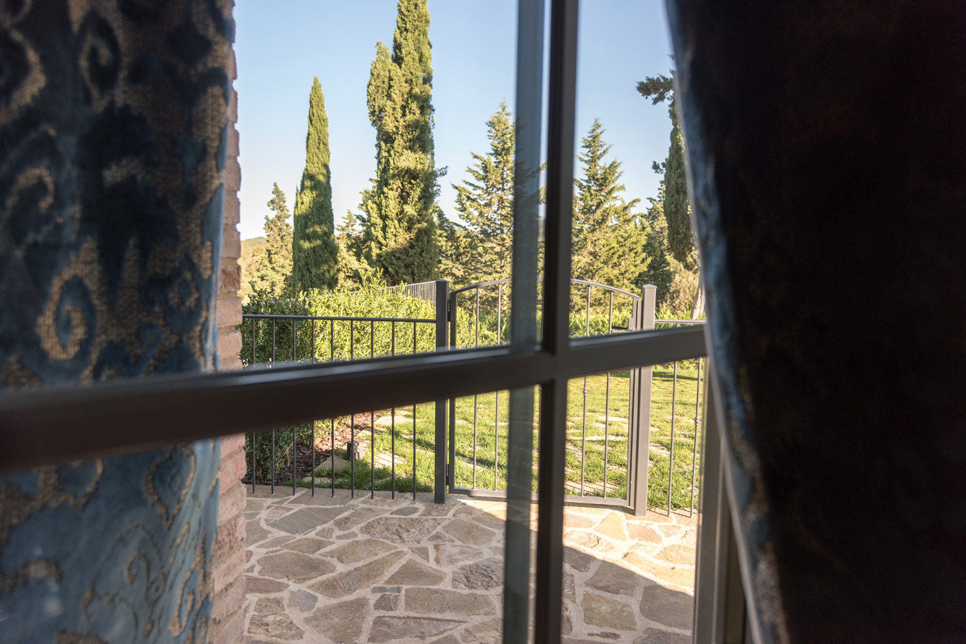 CentoCinquanta - luxury villa in Chianti, sleeps up to 16