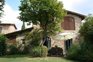 Panzano Vista 17 - Chianti villa sleeps 4, 2 bedrooms 1 bathroom Celebrate Chianti wines
