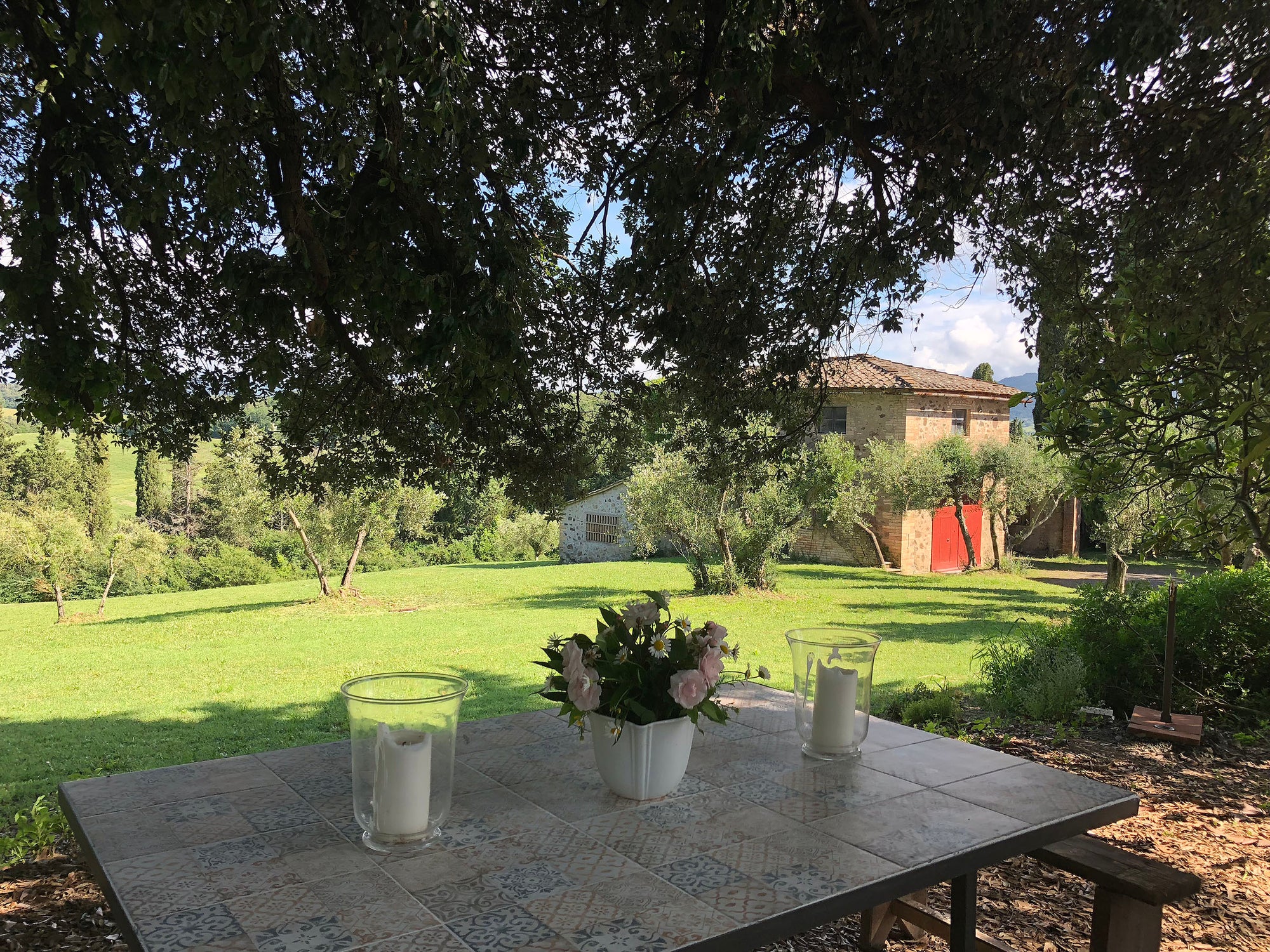 Montegemoli, Villa sleep up to 14, 7 bedrooms 4 bathrooms near bolghieri wine region,