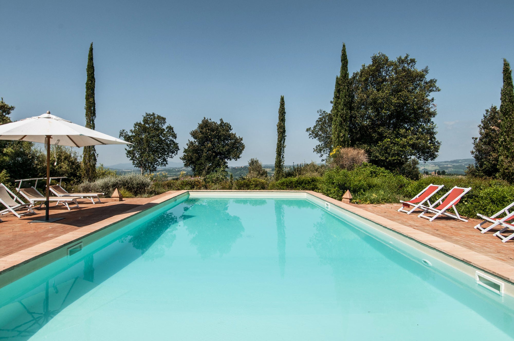 Lavacchio - Tuscan villa sleeps 10 with guest houses up to 18
