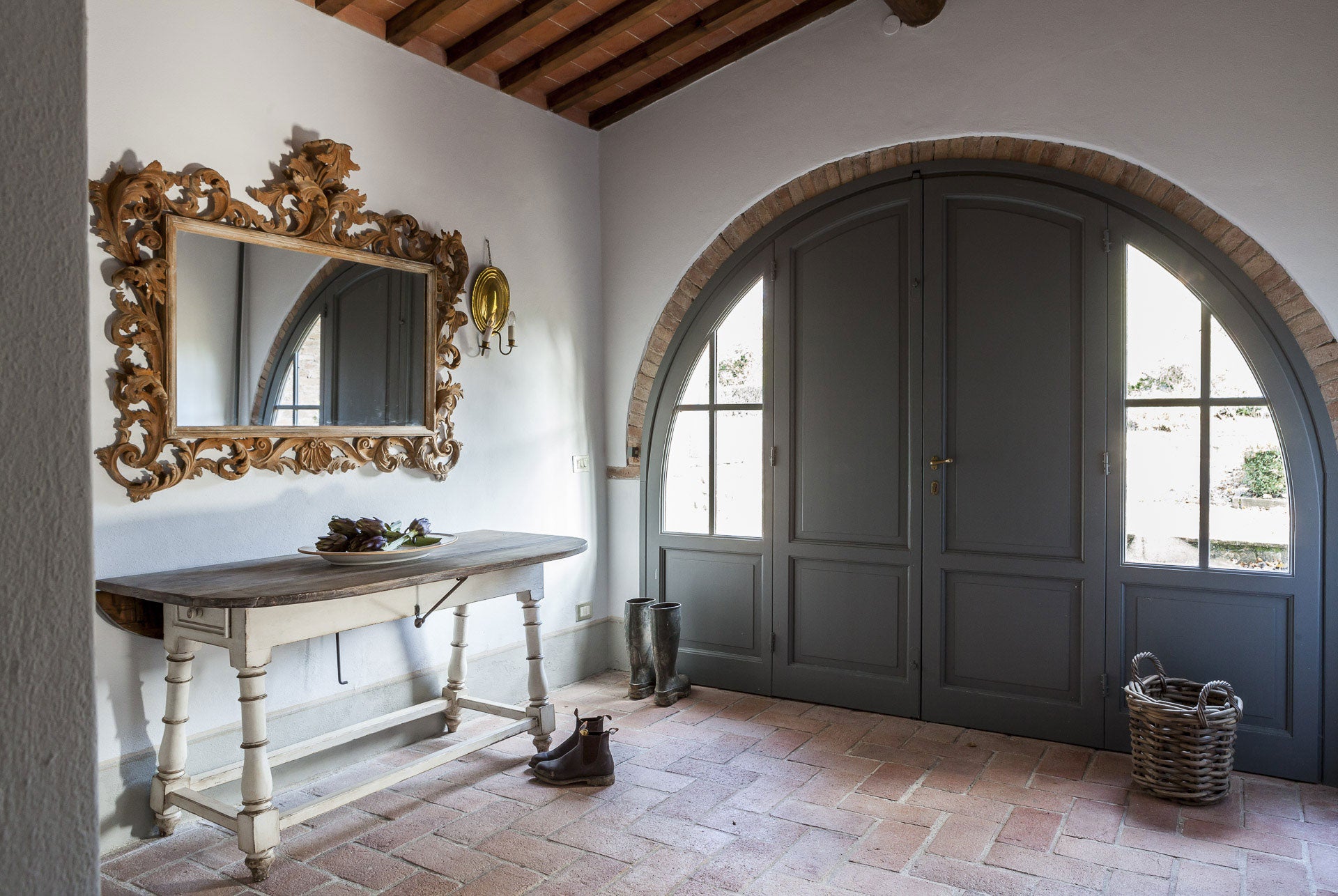 CentoQuarantaQuatro sleep up to 10 villa in Chianti