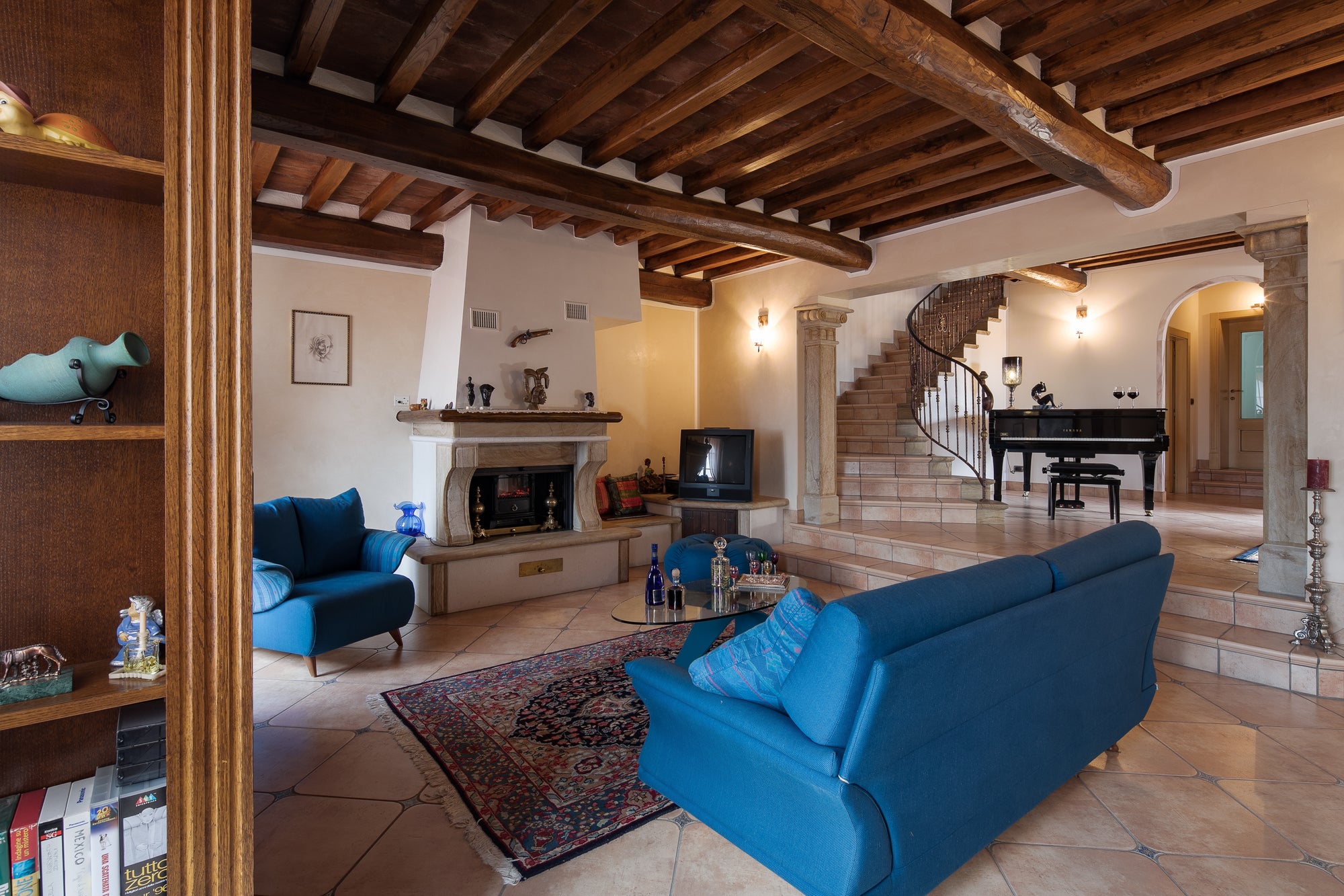 Corte Cortona - villa near Cortona sleeps 8