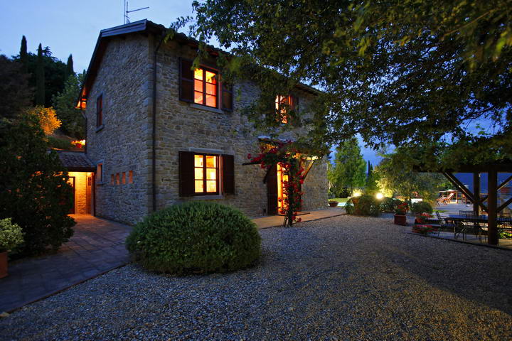 Cortona Foce - villa near Cortona sleeps up to 8