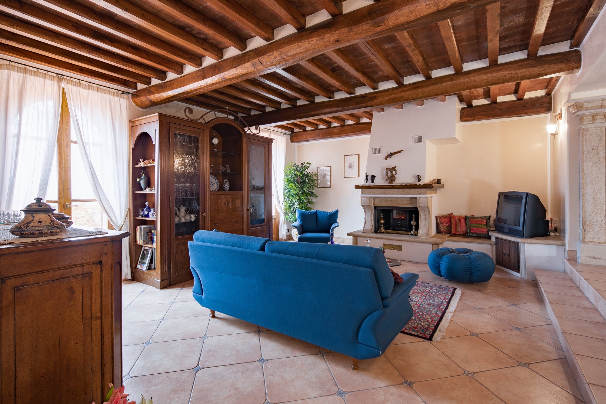 Corte Cortona - villa near Cortona sleeps 8