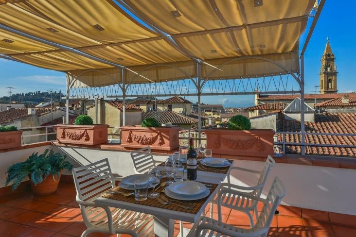 Pitti Vista - Florence view apartment sleeps up to 3