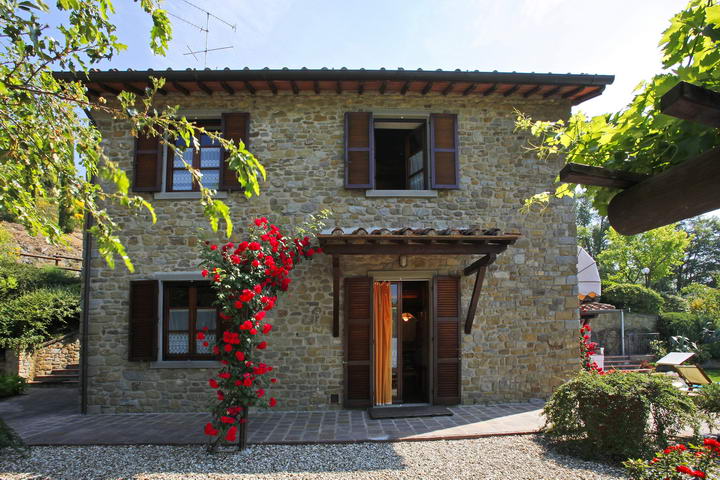Cortona Foce - villa near Cortona sleeps up to 8