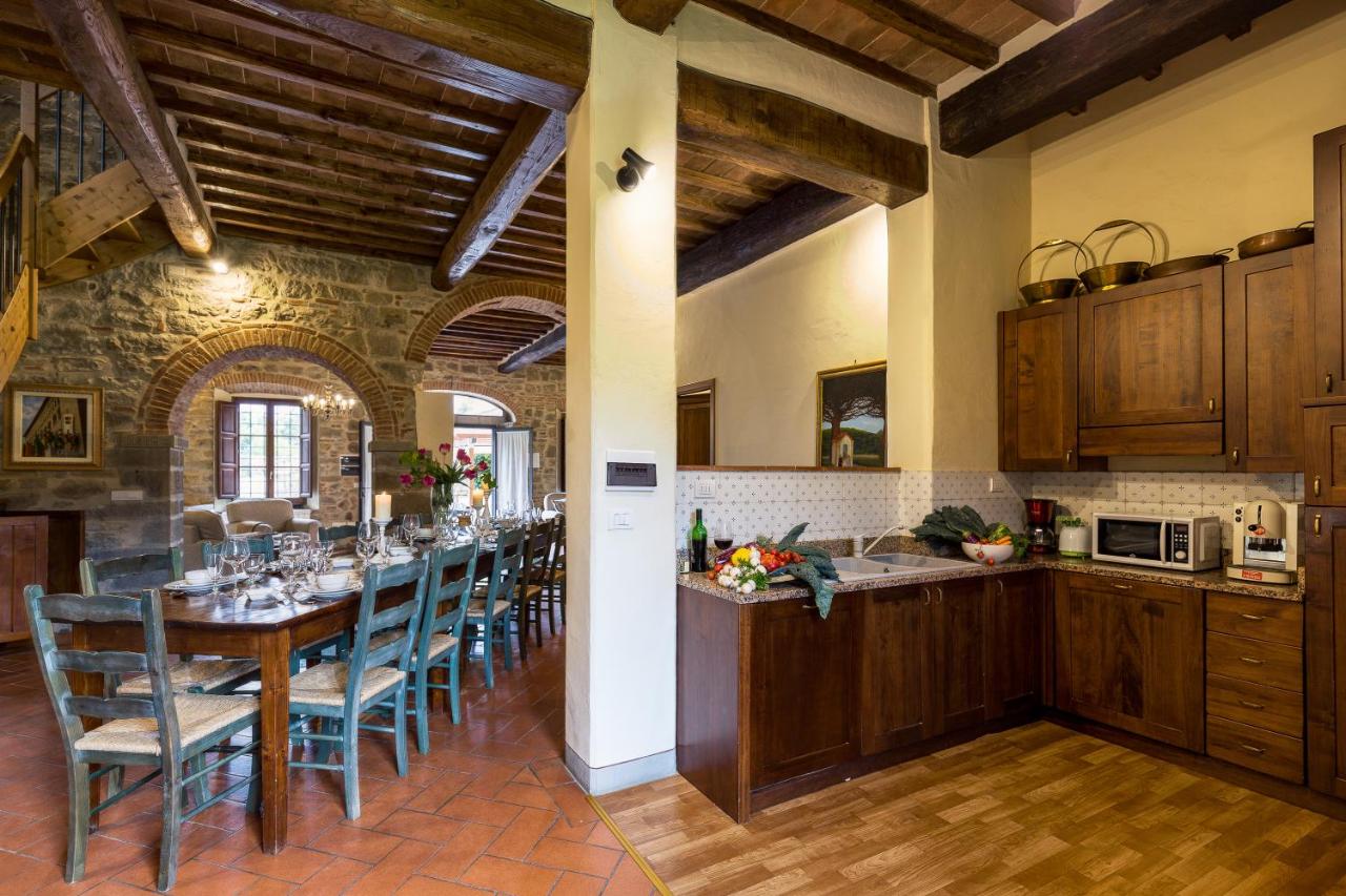 Antico Frantoio  - Sleeps 10, up to 15 with guest house