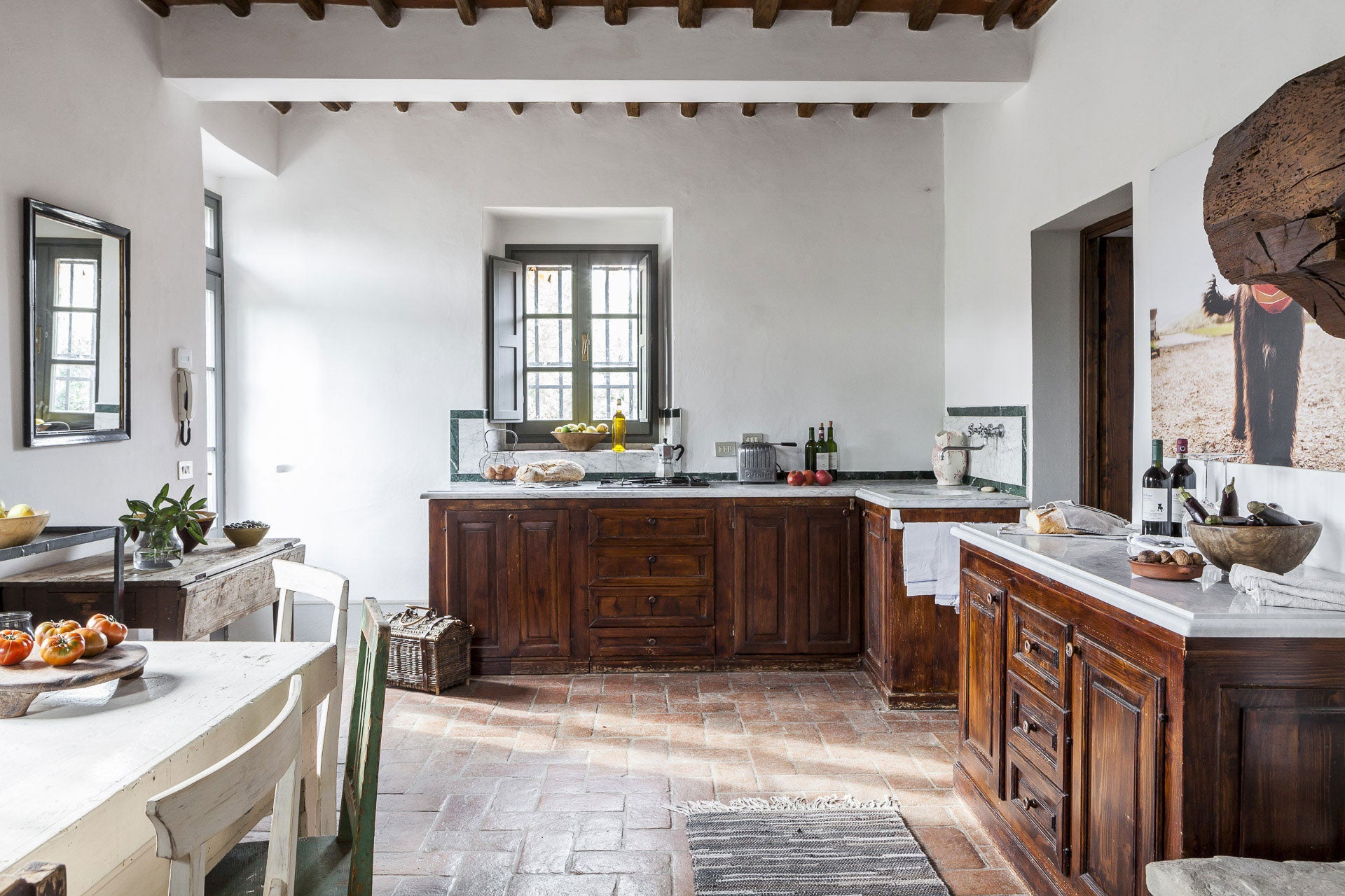 CentoQuarantaQuatro sleep up to 10 villa in Chianti