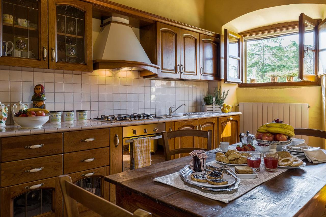 Antico Frantoio  - Sleeps 10, up to 15 with guest house