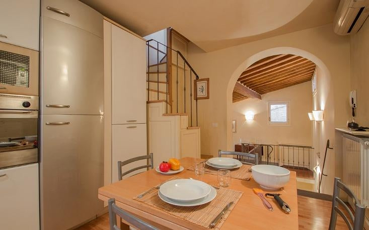 Signorelli - Florence penthouse apartment sleeps up to 5