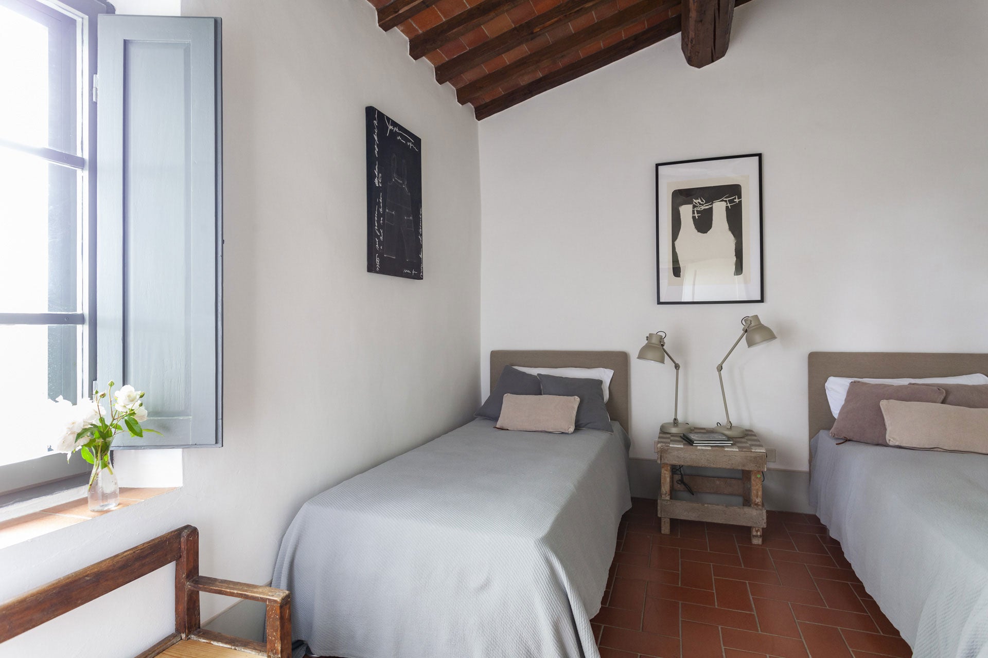 CentoQuarantaQuatro sleep up to 10 villa in Chianti