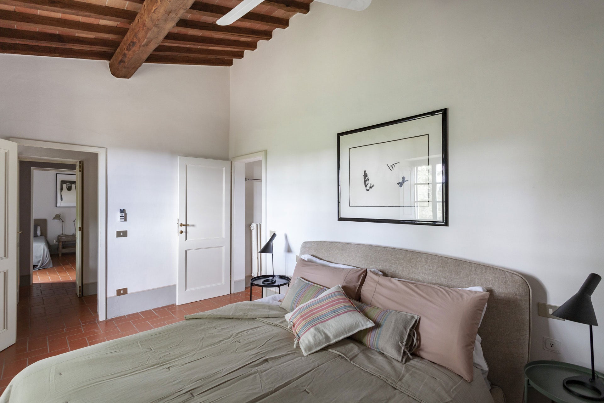 CentoQuarantaQuatro sleep up to 10 villa in Chianti