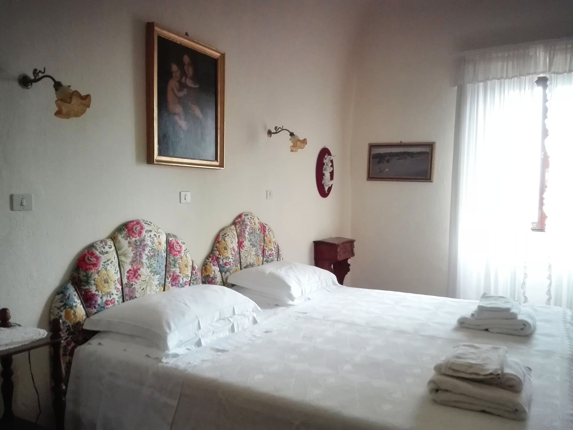 Montegemoli, Villa sleep up to 14, 7 bedrooms 4 bathrooms near bolghieri wine region,