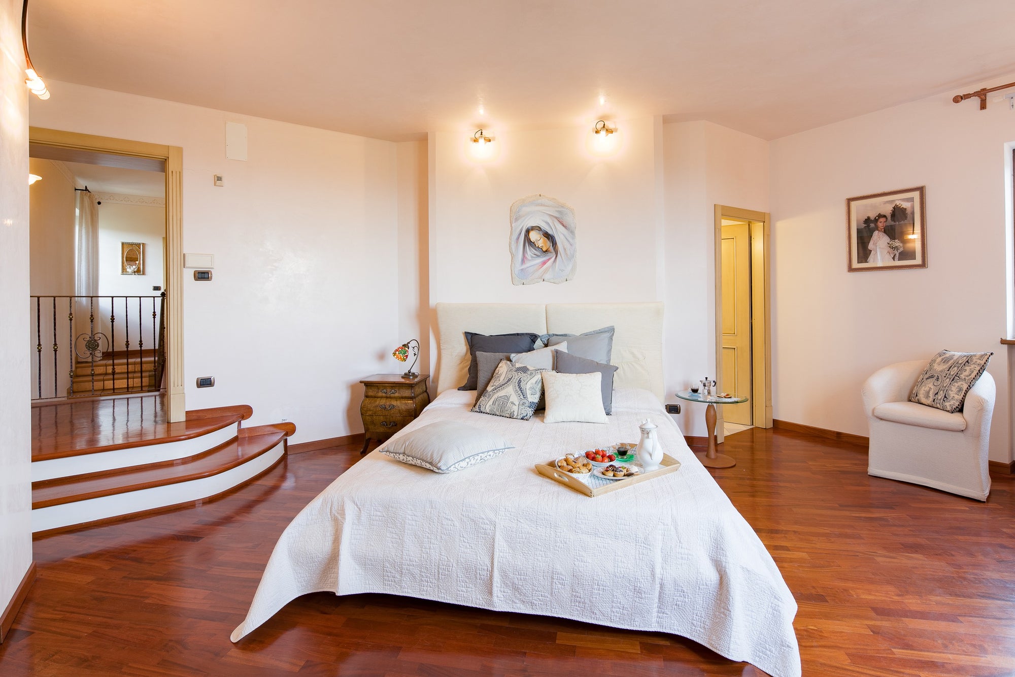 Corte Cortona - villa near Cortona sleeps 8
