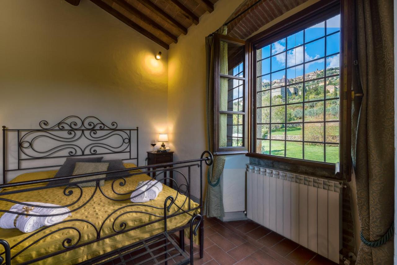 Antico Frantoio  - Sleeps 10, up to 15 with guest house