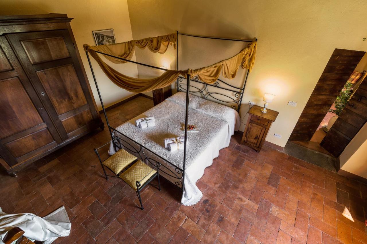 Antico Frantoio  - Sleeps 10, up to 15 with guest house