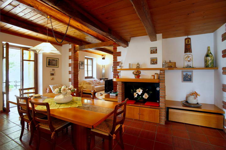 Cortona Foce - villa near Cortona sleeps up to 8