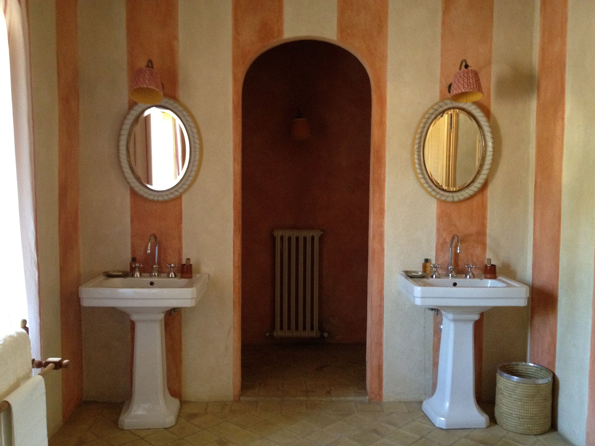 Lavacchio - Tuscan villa sleeps 10 with guest houses up to 18