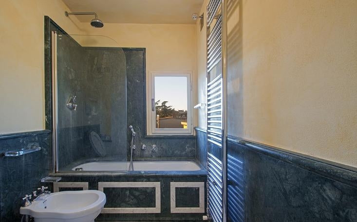 Signorelli - Florence penthouse apartment sleeps up to 5