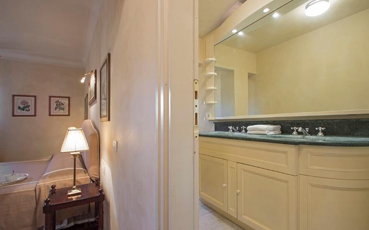 Signorelli - Florence penthouse apartment sleeps up to 5