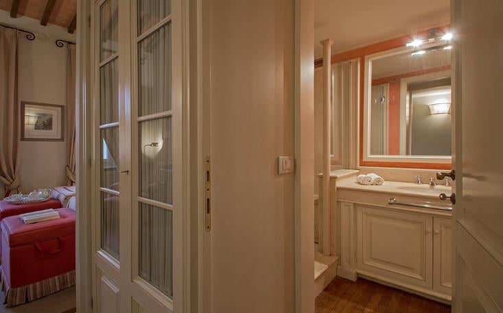 Signorelli - Florence penthouse apartment sleeps up to 5