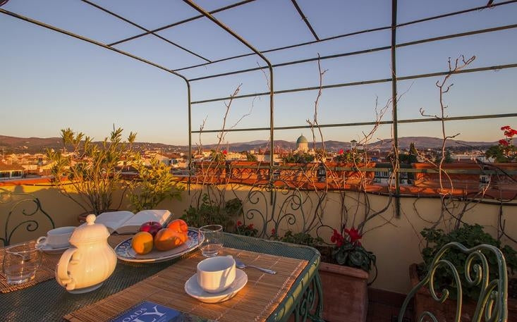 Signorelli - Florence penthouse apartment sleeps up to 5