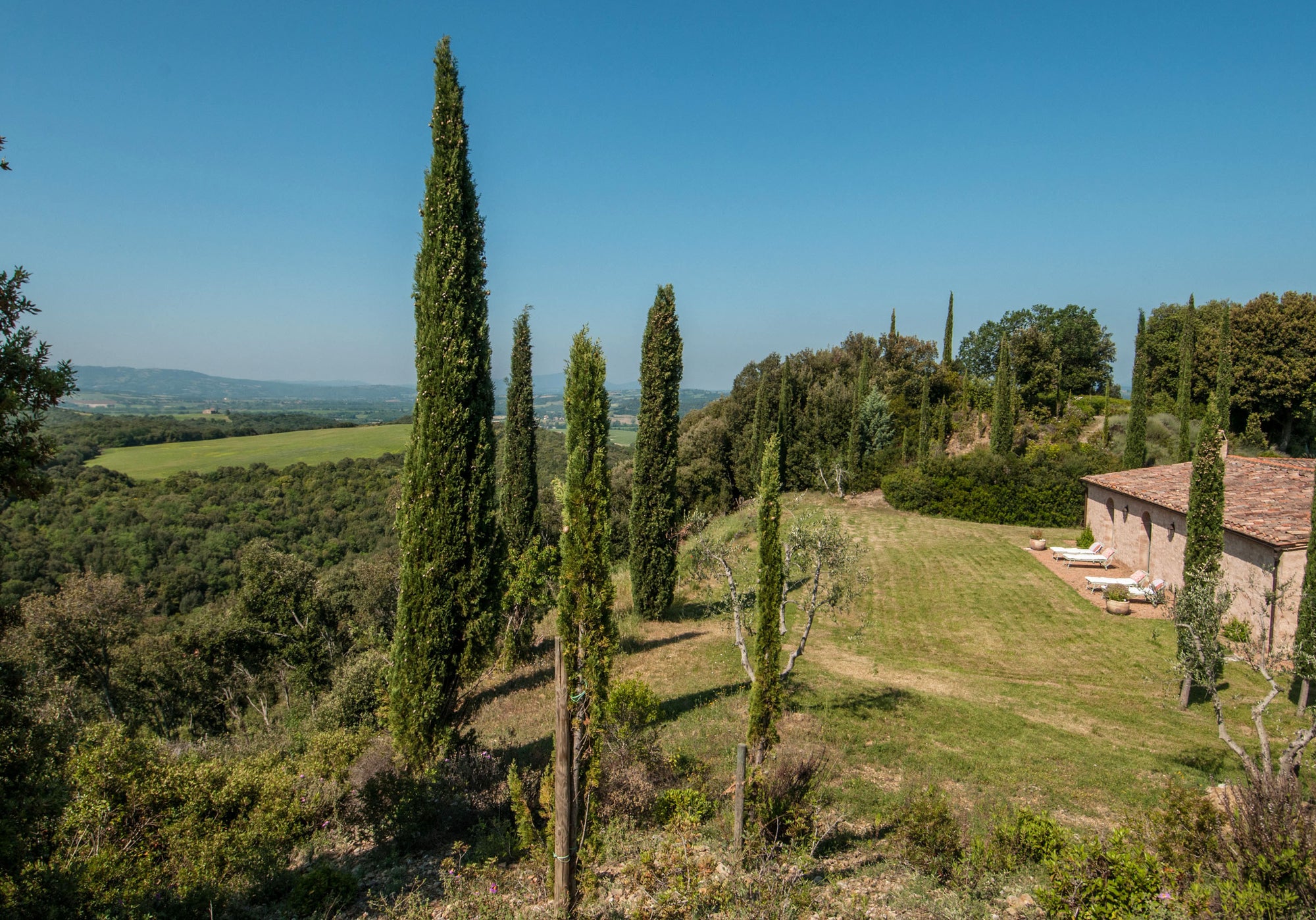 Lavacchio - Tuscan villa sleeps 10 with guest houses up to 18